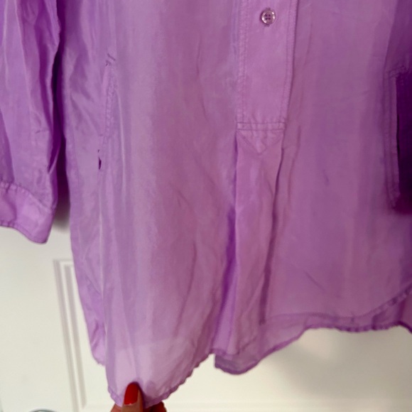 Neiman Marcus 100% silk blouse 💜 - Picture 3 of 5